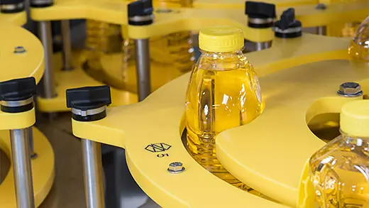 Plug-on: Ultra-rapid container circulation tool change system.
