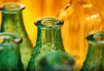 Glass packaging: Why choose reuse over recycling?